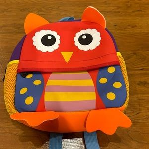 Adorable little kids owl backpack. Size 8.7*2.7*9.4 inches.